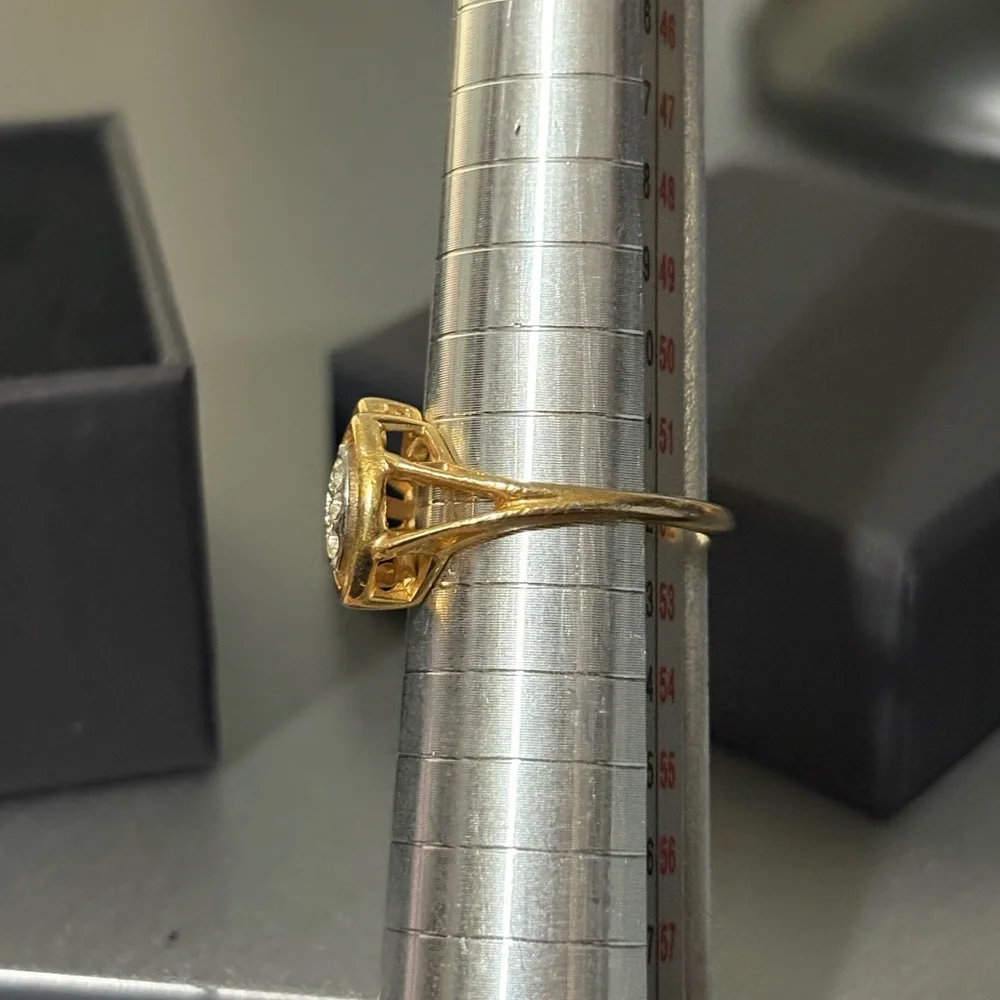 Avon this vintage